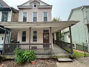 Building Photo - 72 Greenbush St