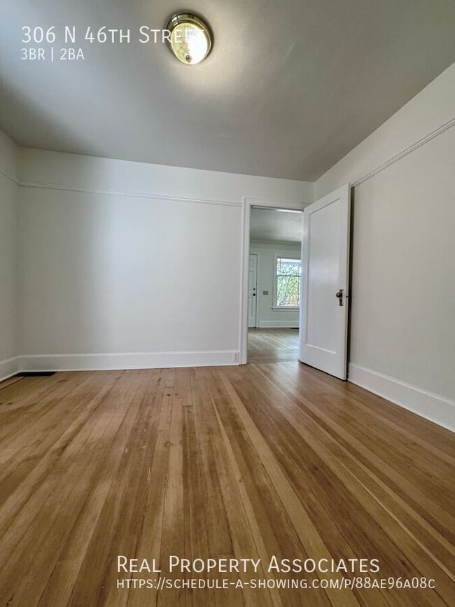 Building Photo - 306 N 46th St