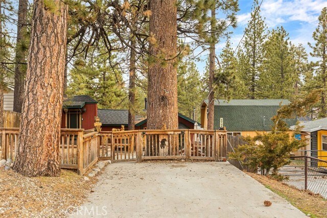 Building Photo - 40104 Mahanoy Ln