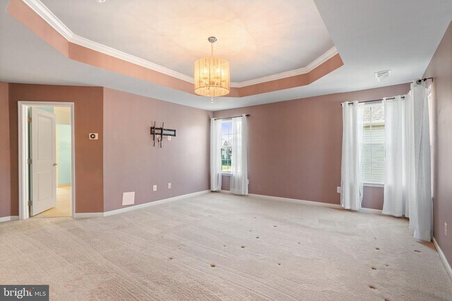 Building Photo - 3175 Fledgling Cir