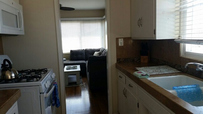 ktchn to front room - 1442 Pacific Beach Dr