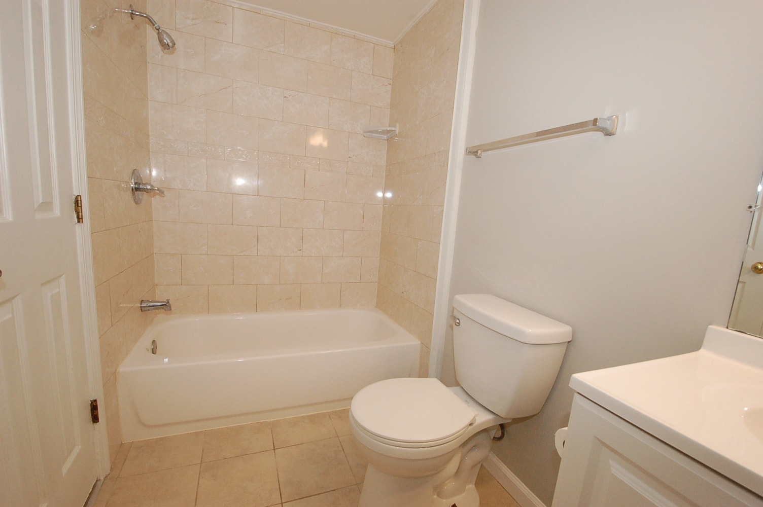 Basement full bathroom -- 1 - 8916 Pembrook Woods