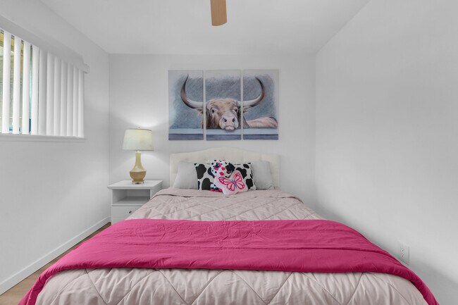 Building Photo - 72682 Thrush Rd