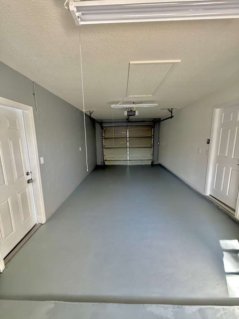 garaje - 21414 SW Honeysuckle St