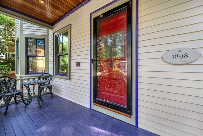 Building Photo - 20 Albion Pl