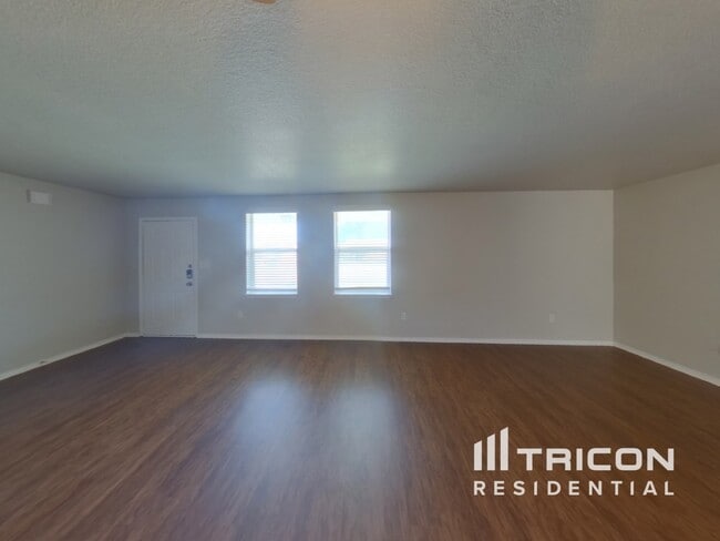 Building Photo - 215 Bobbie Ann Ct