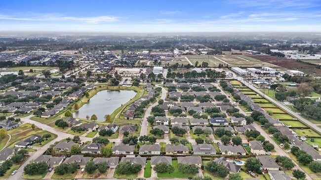 Building Photo - 22403 Pebble Falls Ln