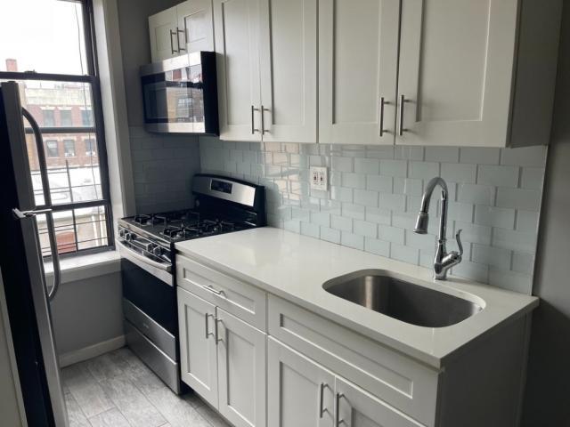 Primary Photo - 2 bedroom in Bronx NY 10468