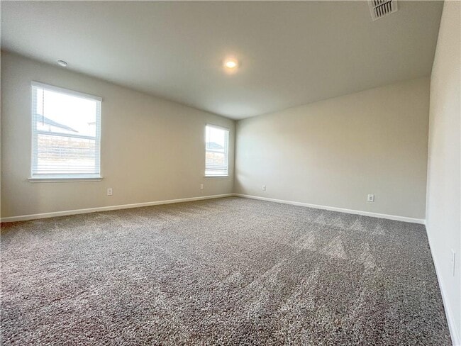 Building Photo - 6003 Hickory Crk Ct