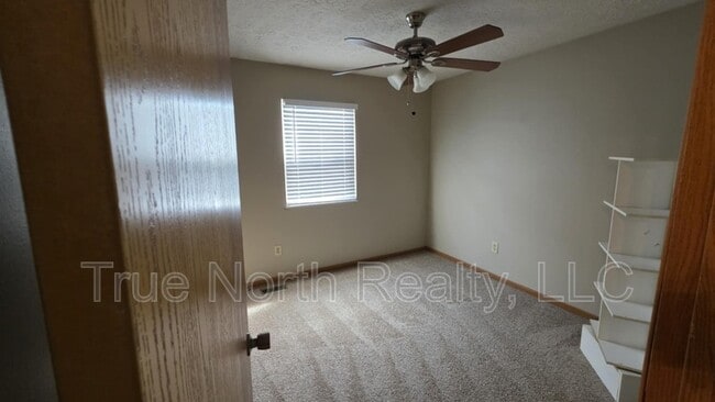 Building Photo - 2581 Sandbury Blvd