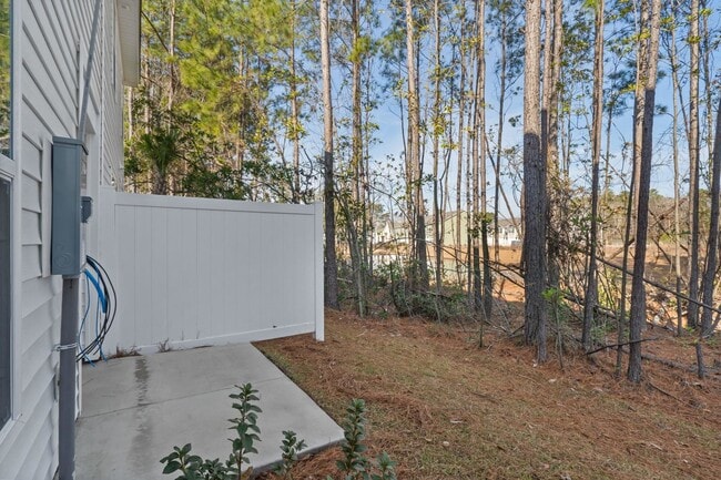 Building Photo - 640 Rd