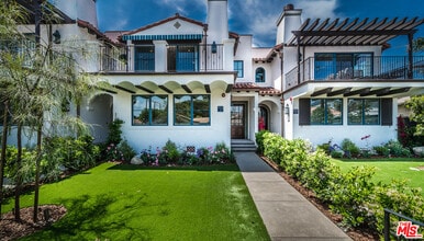 Building Photo - 812-a S Catalina Ave