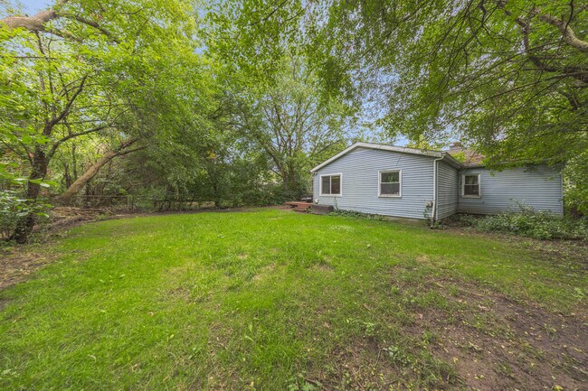 Building Photo - 15580 Birwood Ave