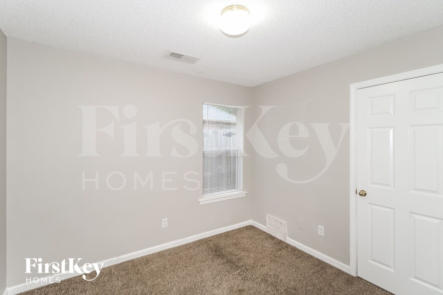 Building Photo - 865 Abbey Grove Ln