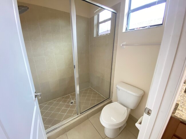 Building Photo - 8446 Kelsall Dr