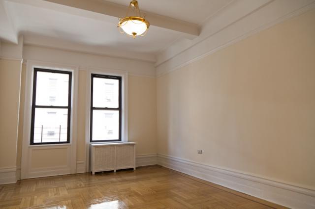 Building Photo - 4 bedroom in NEW YORK NY 10024