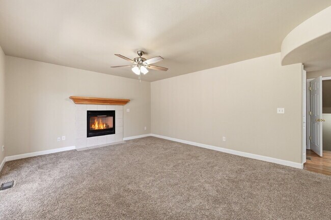 Building Photo - $2,620.95 with $300 off the first month's rent, 5 Beds - 3.5 Bath, Single Family Home in Colorado...
