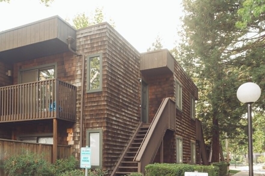 Building Photo - 1173 Honey Trl