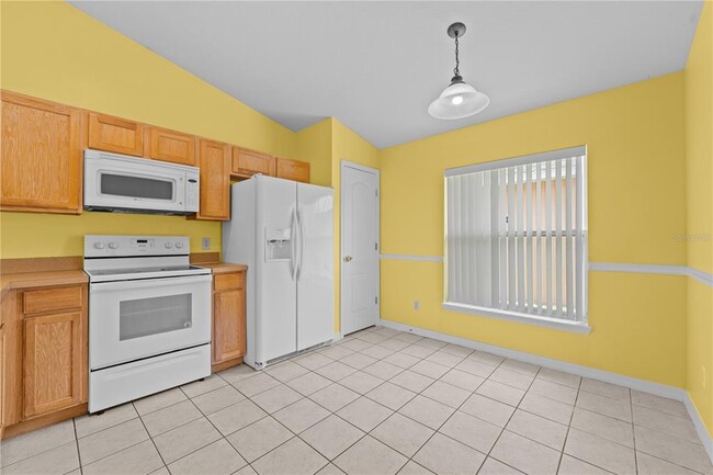 Building Photo - 131 Sandy Ridge Dr