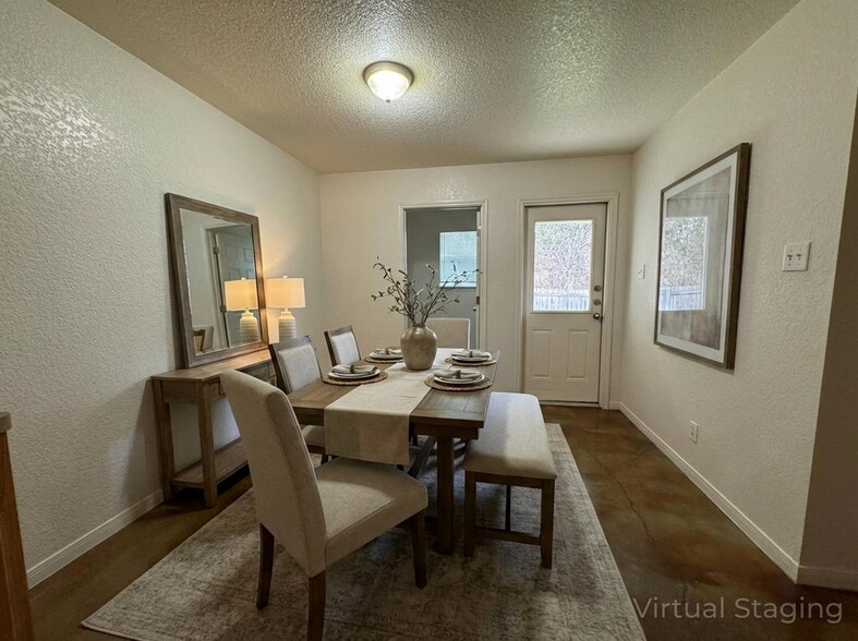 Building Photo - 107 Kings Ct