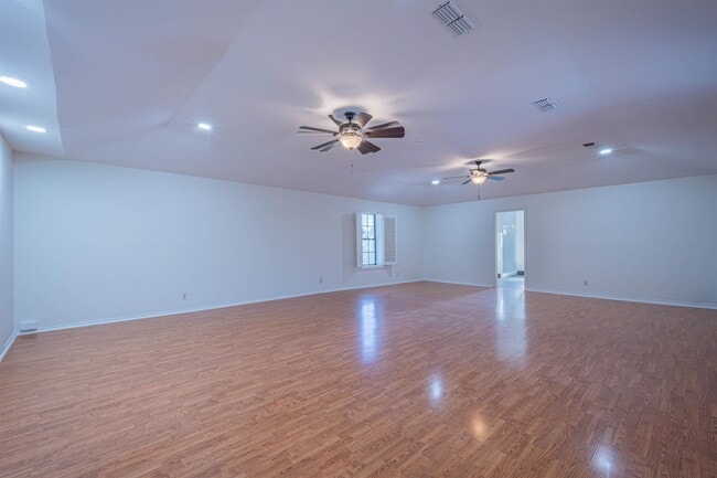 Building Photo - 226 Sunset Loop