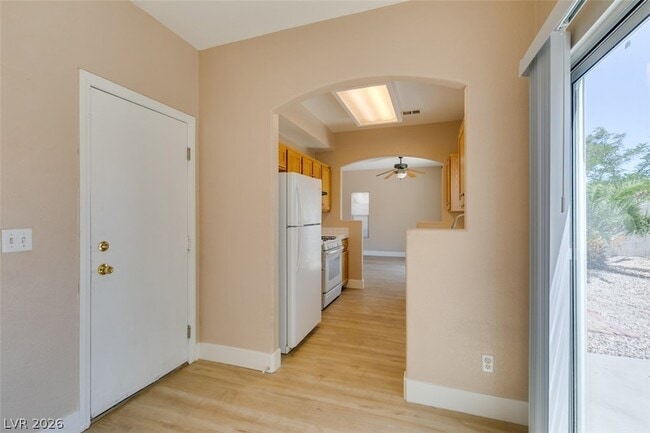 Building Photo - 1401 Sycamore Spring Ct