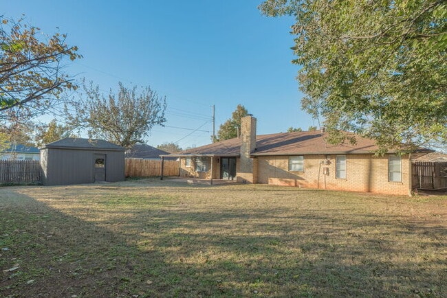 Building Photo - 2704 NW 115th St