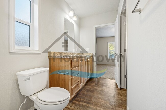 Building Photo - 3 Bedroom 2 Bathroom Home on a Private Lot out in the Country Near Sagle!