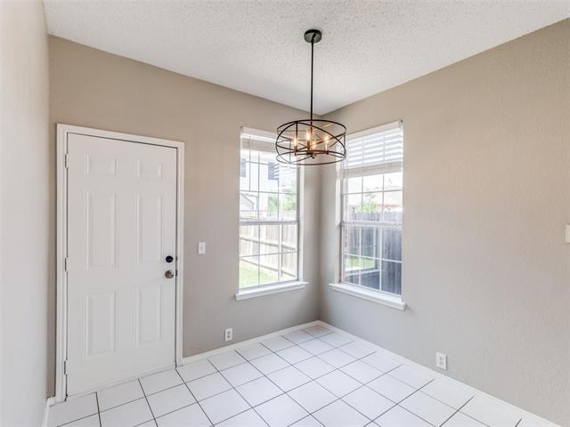 Building Photo - 4713 Park Downs Dr