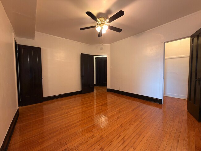 Building Photo - 7744 S Jeffery Blvd