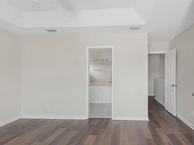 Building Photo - Single-Family House for Rent