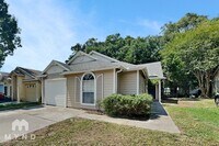 Building Photo - 1729 Chatham Cir
