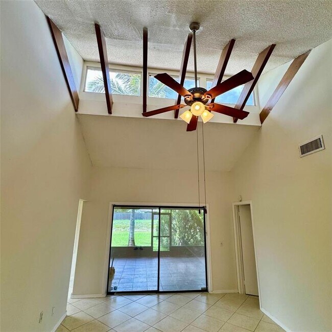 Building Photo - 10849 NW 30th Pl