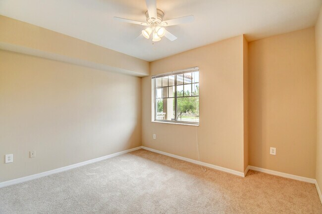 Building Photo - 6505 Emerald Dunes Dr