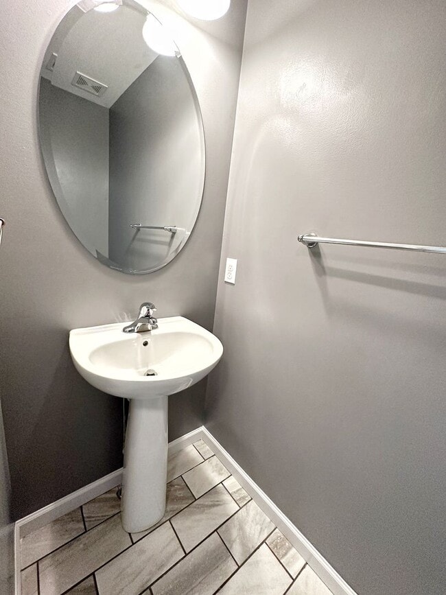 Building Photo - Coming SOON! Beautiful 3-Bedroom Townhome in Wentzville with Finished Basement and Community Amen...