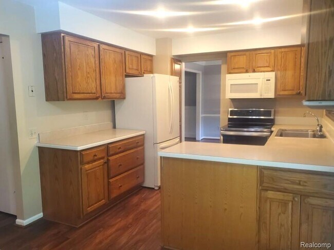 Building Photo - 5057 Prentis Dr