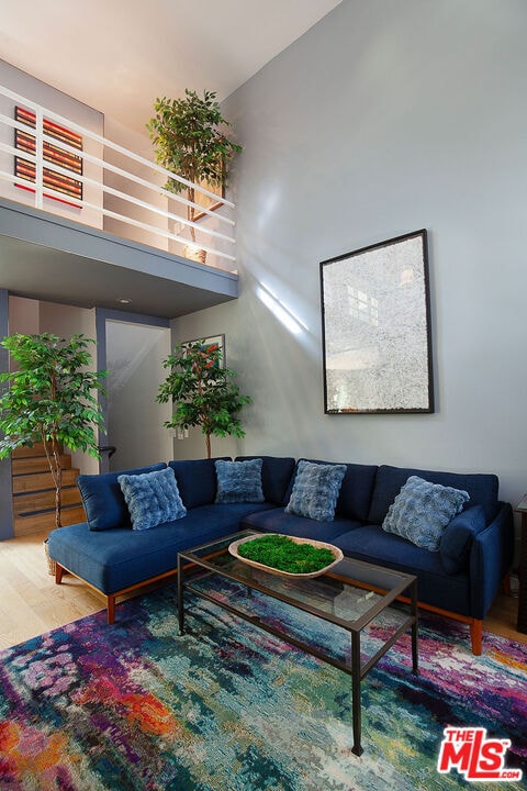 Building Photo - 7943 Willow Glen Rd
