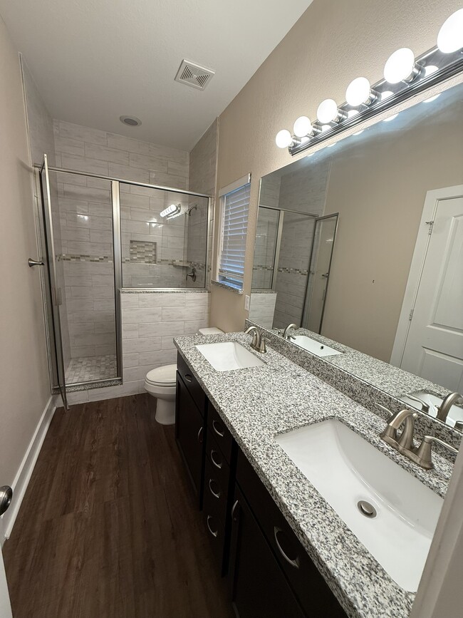 Building Photo - 6125 Rollins St