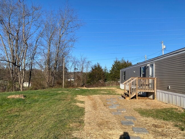 Building Photo - 102 Claude Simmons Rd