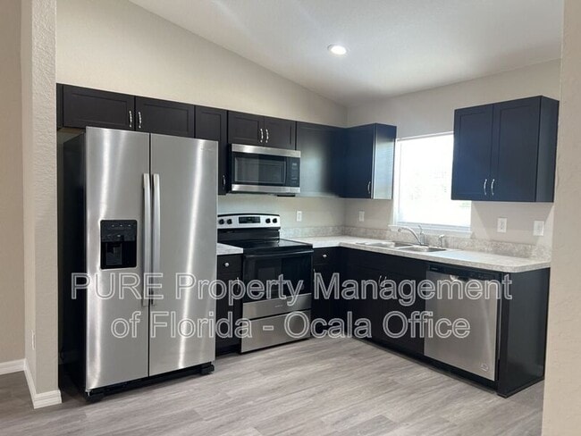 Building Photo - 14106 SW 64th Terr Rd