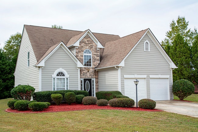 Building Photo - Beautiful 3 Bed, 2 Bath In Well Maintaine Community