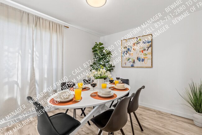 Building Photo - 12811 Pandora Dr