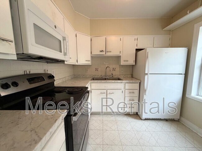 Building Photo - 1418 Ravinia Rd