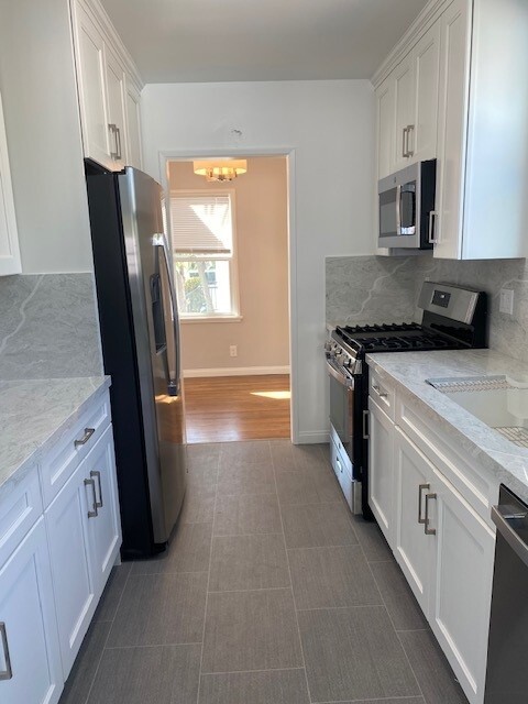 Remodeled Kitchen - 10757 Galvin St