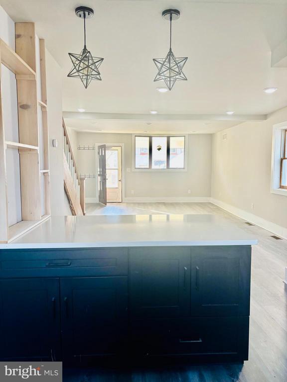 Building Photo - 243 Hall St