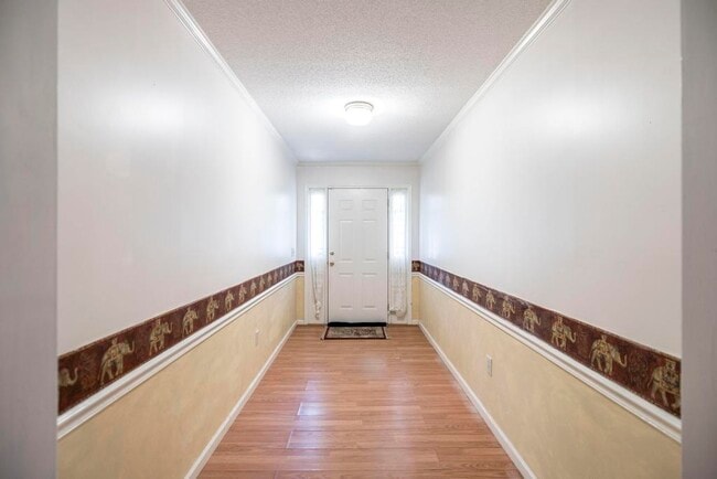 Building Photo - 123 Whipoorwill Way