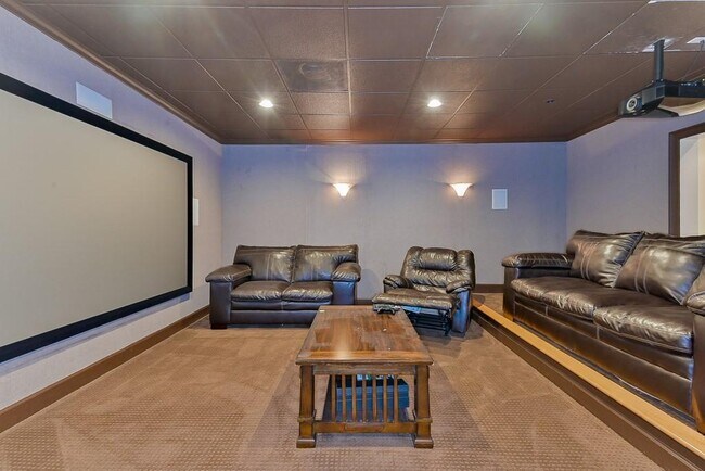 Building Photo - 3030 Sugarloaf Club Dr