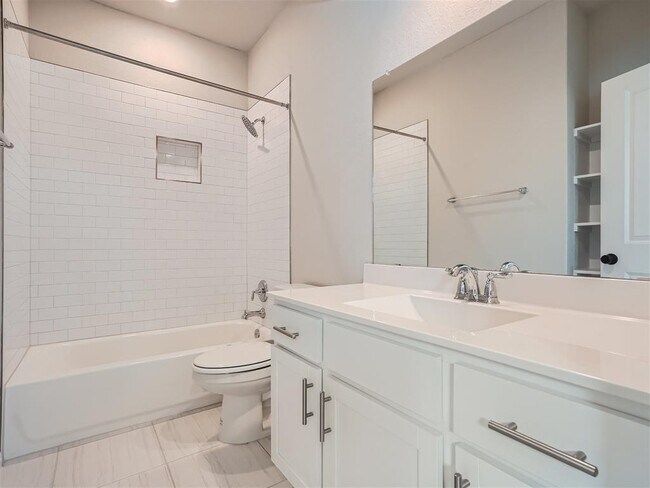 Building Photo - 8801 Whitter Dr