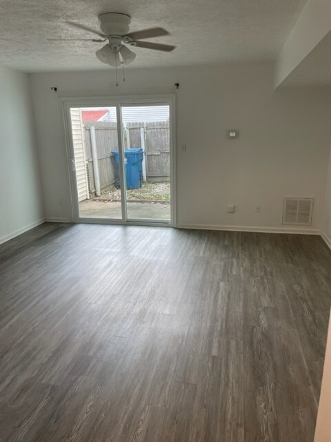 Building Photo - 5 Sidewinder Ct