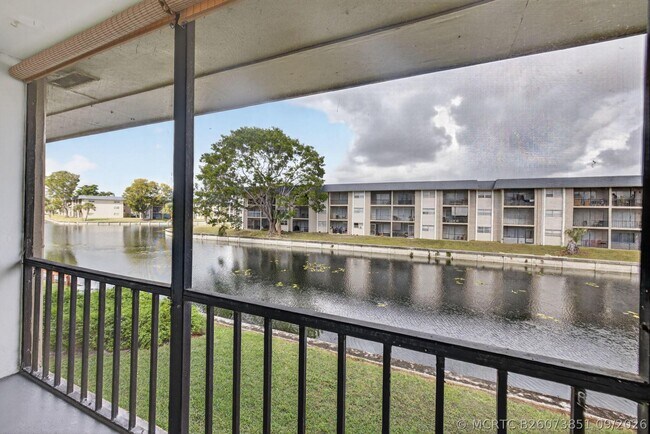 Building Photo - 7925 S Colony Cir